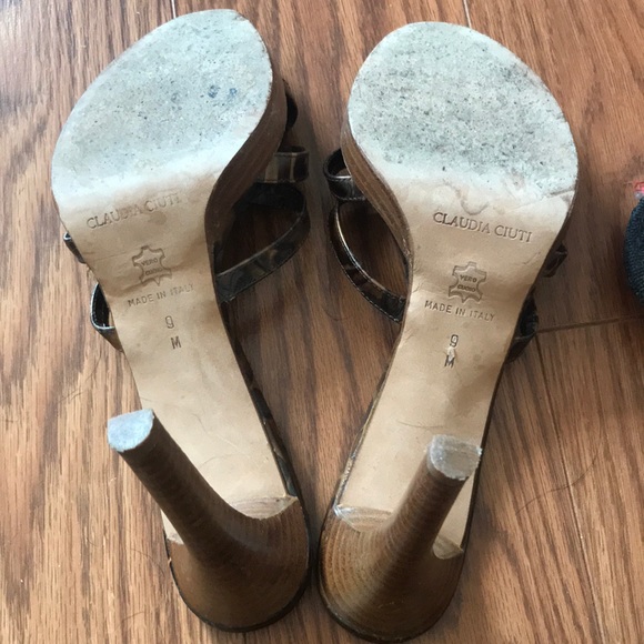 Heels - Picture 4 of 4